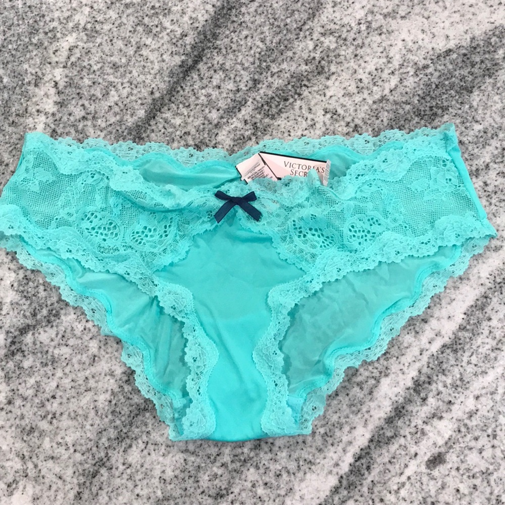 VS Underwear new with tag
